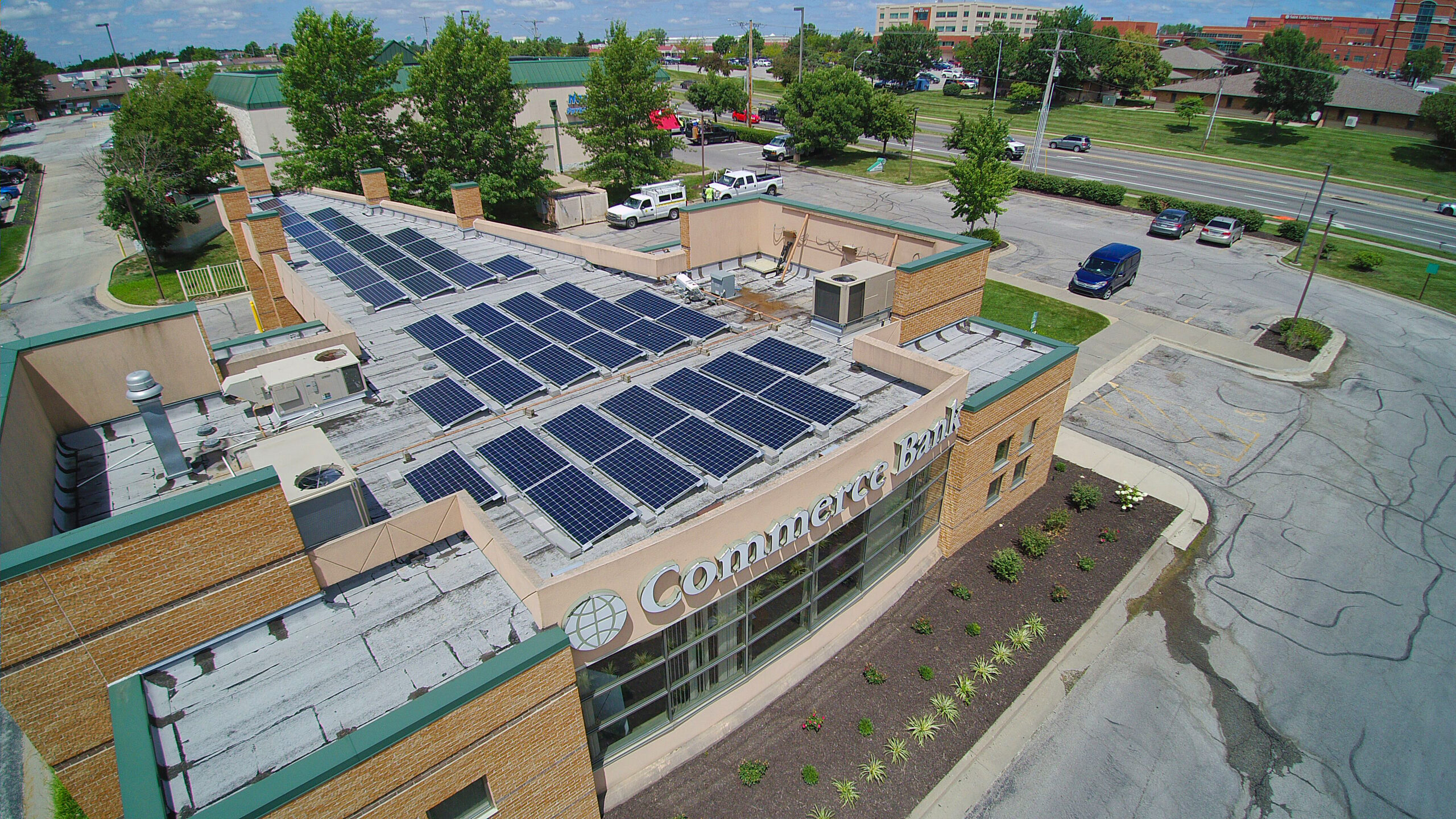 SunPower Solar Array Commerce Bank, Missouri - Good Energy Solutions